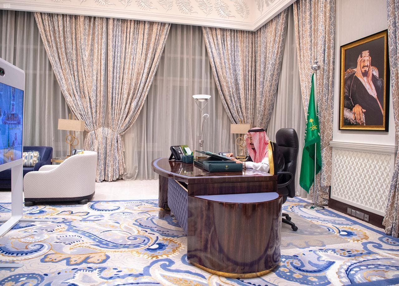 الملك سلمان بن عبد العزيز يترأس جلسة مجلس الوزراء