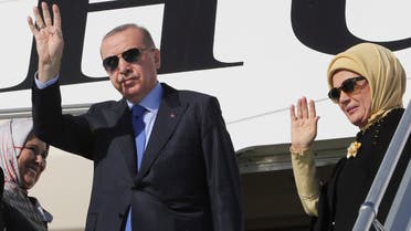 أردوغان وزوجته (أرشيفية- أسوشييتد برس)