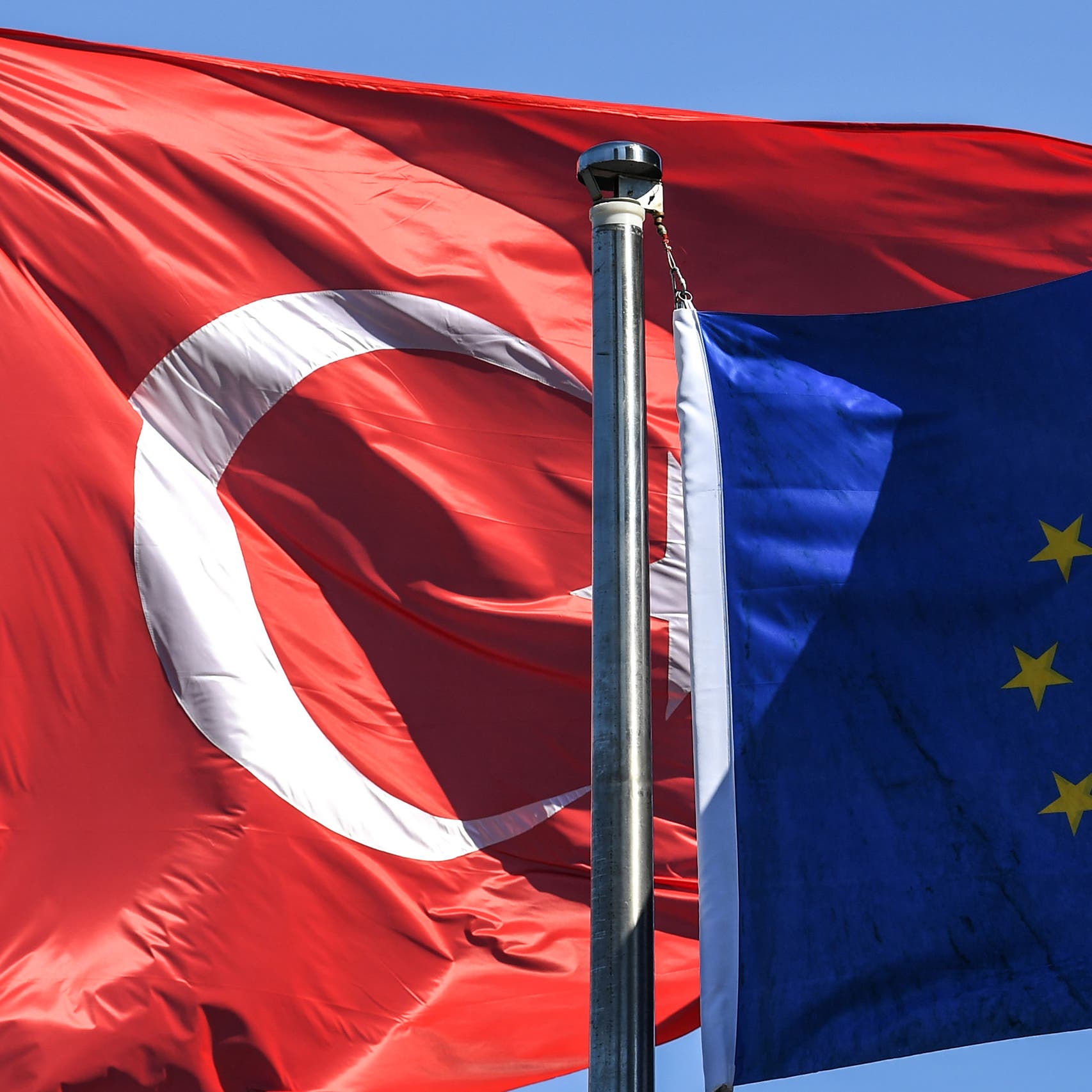 "استفزاز غير مقبول".. الاتحاد الأوروبي يدين خطاب أنقرة