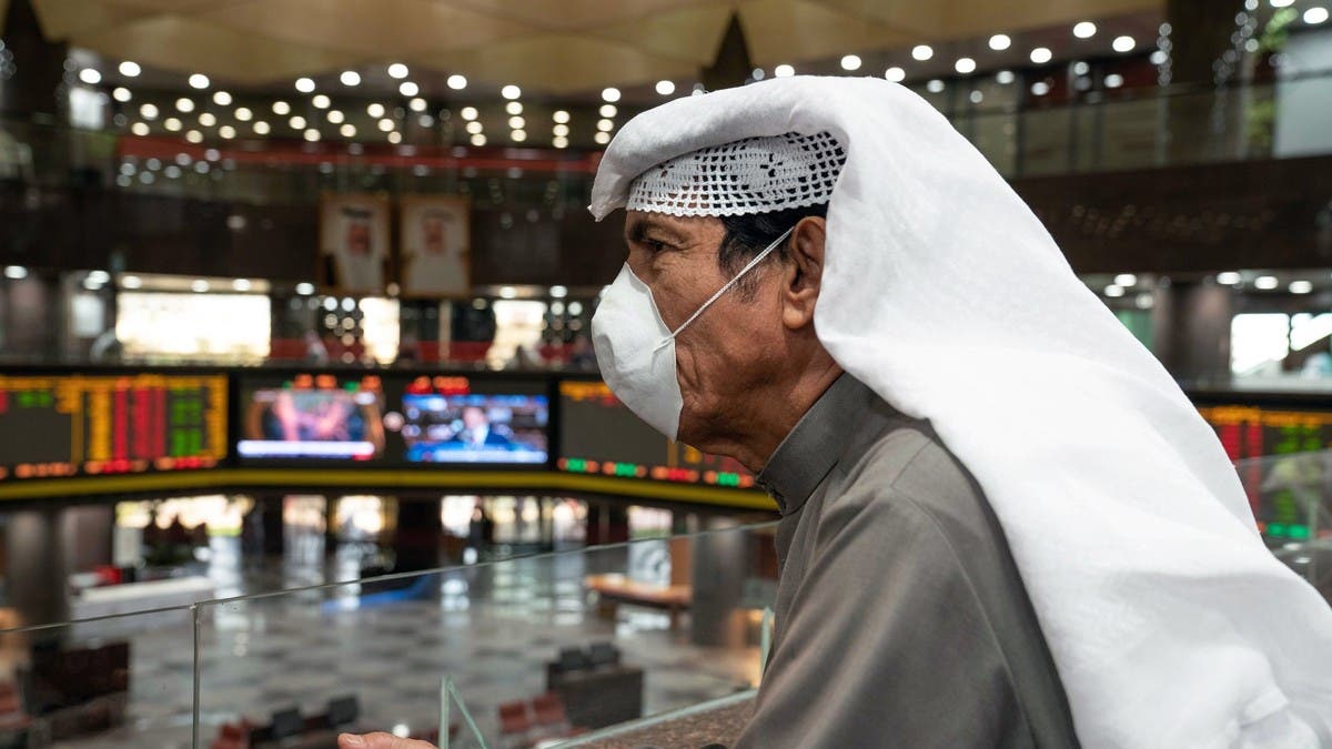 سوق الأسهم السعودية تخالف اتجاه بورصات الخليج وتغلق متراجعة 0.7%
