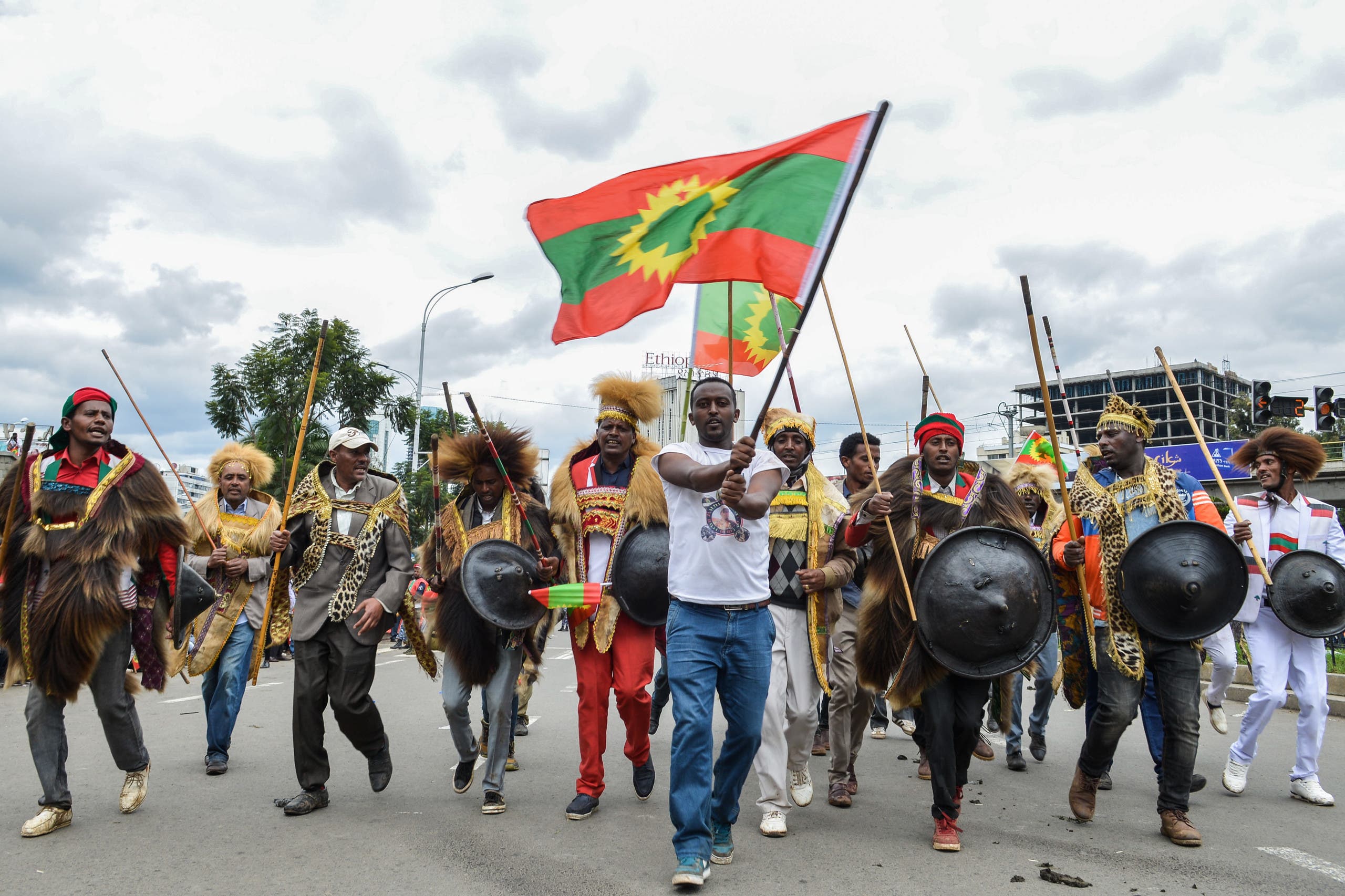 أنصار جبهة تحرير أورومو يحتفلون بعودة قائدهم من المنفى في سبتمبر 2018 في أديس أبابا