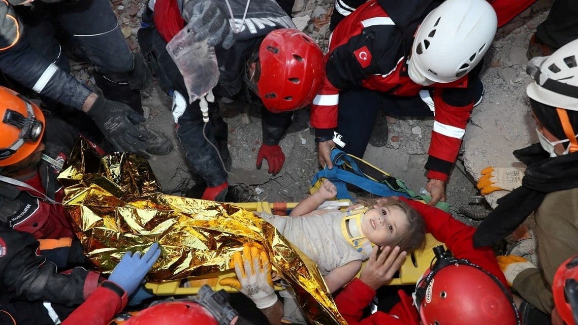 2020-Rescue workers carry a 4-year-old girl, Ayda Gezgin, out from a collapsed building after an earthquake in the Aegean port city of Izmir, Turkey, on November 3, 2020. (Reuters)11-03T075646Z_1526200190_RC2JVJ9BUCI3_RTRMADP_3_TURKEY-QUAKE
