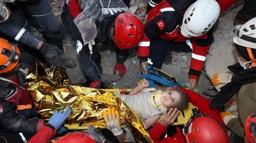 2020-Rescue workers carry a 4-year-old girl, Ayda Gezgin, out from a collapsed building after an earthquake in the Aegean port city of Izmir, Turkey, on November 3, 2020. (Reuters)11-03T075646Z_1526200190_RC2JVJ9BUCI3_RTRMADP_3_TURKEY-QUAKE