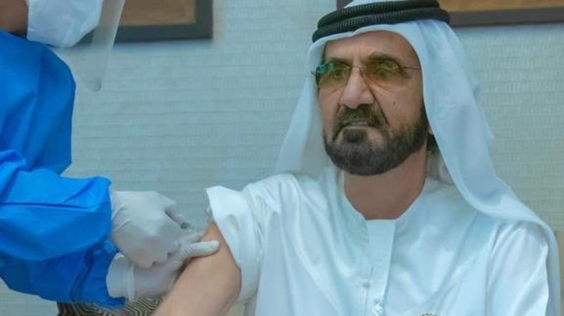 Sheikh Mohammed bin Rashid Al Maktoum receives a coronavirus vaccine. (Twitter)
