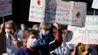 Switzerland to deploy army as coronavirus cases overwhelm health services staff