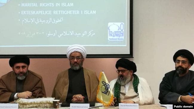 مطهري في جلسة لمركز توحيد الاسلامي الايراني في النرويج