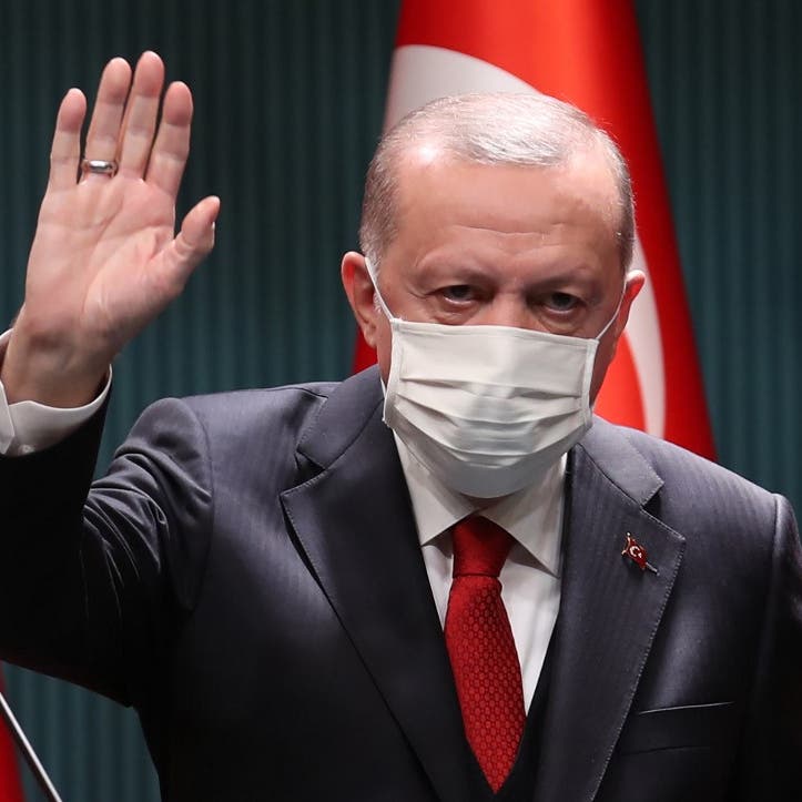 أردوغان يشعل موجة غضب.. بعد تصريحات عن محجبات المعارضة