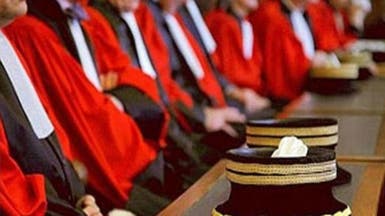 قضاة معفيون في تونس يرفعون شكاوى ضد وزيرة العدل