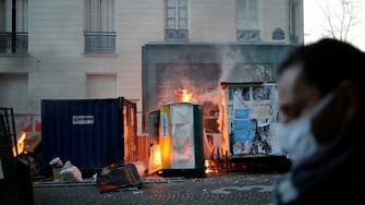 باريس تشتعل.. نار وسط العاصمة واعتقالات