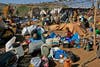 لاجئون إثيوبيون فروا من صراع تيغراي في مخيم أم ركوبة بمحافظة القضارف شرق السودان يوم 28 نوفمبر