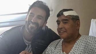 طبيب مارادونا يدافع عن نفسه: تعاملت مع دييغو كـ"والد"