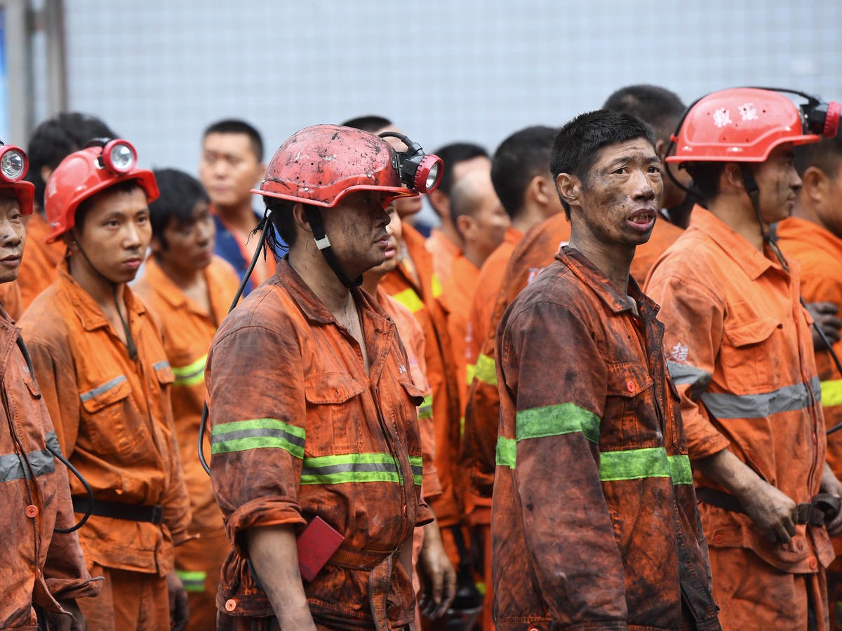 China coal mine blaze kills 21 workers, Workers' Rights