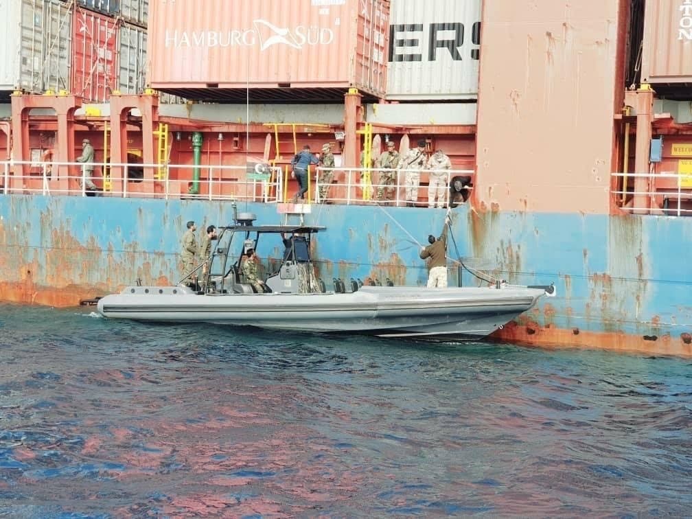 السفينة المحتجزة لدى الجيش الليبي