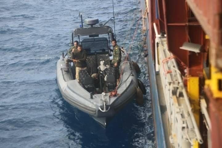 قوات الجيش الليبي تحتجز سفينة تحمل علم جامايكا وعلى متنها 9 بحارة أتراك