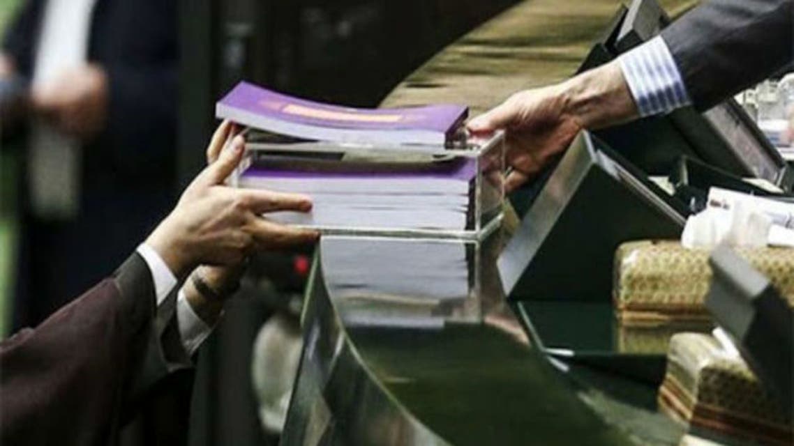 عضو هیئت امنای تامین اجتماعی ایران: دولت با حذف بیمه 600هزار نفر آشوب ایجاد میکند