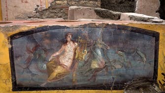  Archaeologists unveil ancient street food shop in Italy’s Pompeii 