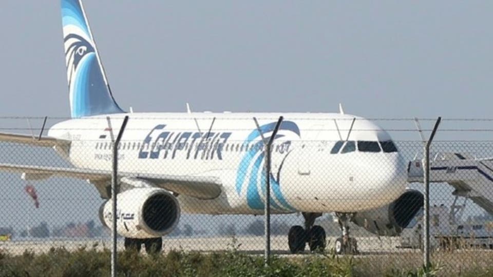 مصر تعلق رحلاتها الجوية إلى إسرائيل