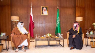 Saudi Arabia’s Crown Prince Mohammed bin Salman (R) and Qatar’s Emir Sheikh Tamim bin Hamad al-Thani (L) in AlUla, Saudi Arabia on January 5. (SPA)