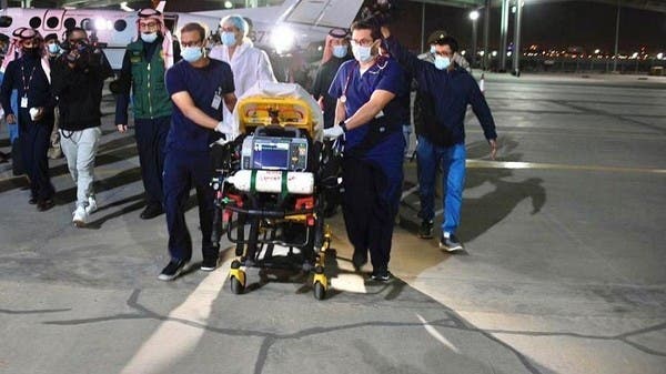 توأمان يمنيان يصلان الرياض لإجراء جراحة طارئة في إطار برنامج إنساني