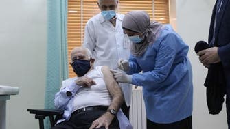 وزير الصحة الأردني يرد على المخاوف من تلقي اللقاح