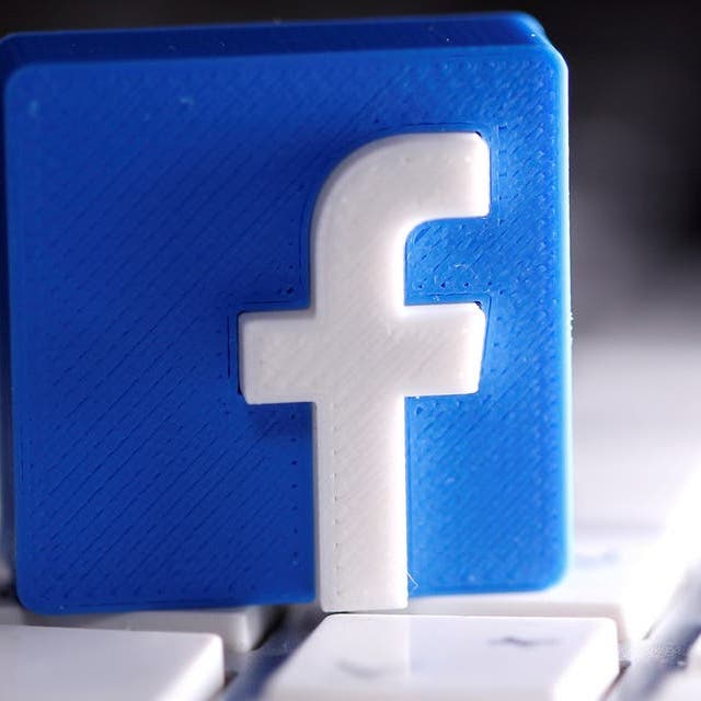 فيسبوك تعتزم نقل الإنترنت عبر أعمدة الإنارة وإشارات المرور