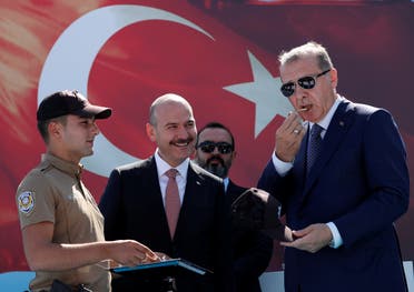 وزير الداخلية التركي سليمان صويلو مع الرئيس التركي رجب طيب أردوغان (أرشيفية- رويترز)
