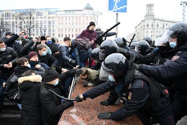 Protesters clash with riot police during a rally in support of jailed opposition leader Alexei Navalny in downtown Moscow on January 23, 2021. (File photo)