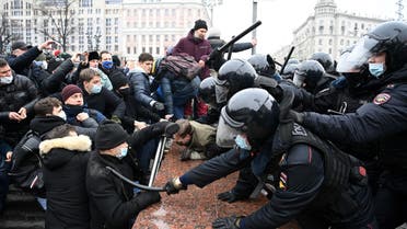 Protesters clash with riot police during a rally in support of jailed opposition leader Alexei Navalny in downtown Moscow on January 23, 2021. (File photo)