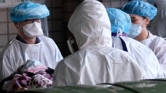 Coronavirus global death toll hits 2,206,873: AFP