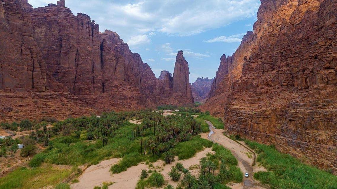 A Saudi city, a historic station that brings together "the desert, the mountain and the sea"