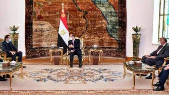 السيسي للحريري: مصر حريصة على إخراج لبنان من معاناته