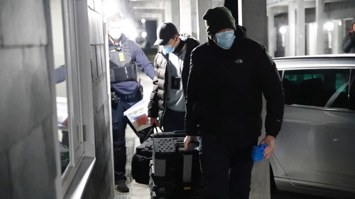 A picture taken on February 6, 2021 shows Danish police officers and forensic technicians in Apotekerhaven in Holbaek. (Stringer/presse-fotos.dk/Ritzau Scanpix/AFP)