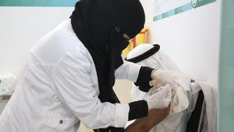 السعودية.. الصحة تبدأ حملة التطعيم ضد كورونا بمكة