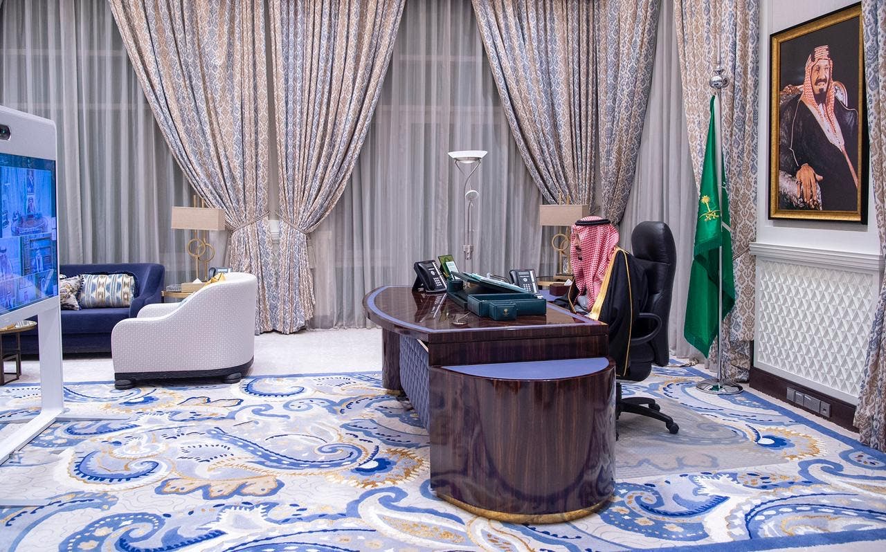 الملك سلمان يترأس مجلس الوزراء السعودي