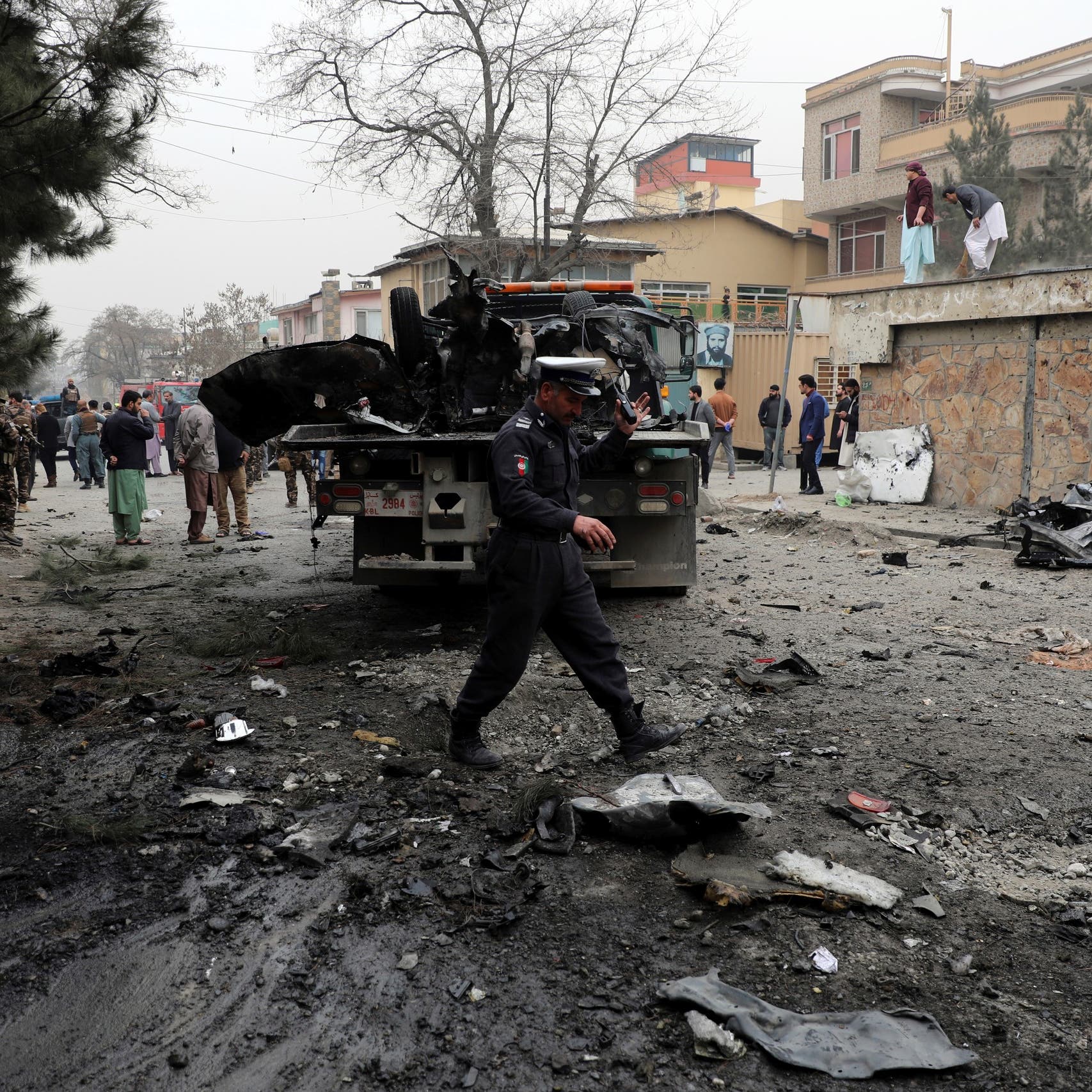 أفغانستان.. قتلى باستهداف حافلة نقل أساتذة وطلاب جامعيين