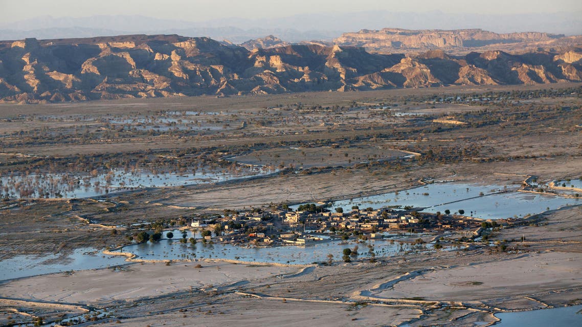 A picture taken on January 13, 2020 shows flooding in Iran's Sistan-Baluchistan region with rain water covering the village Dashtiari, as severe downpour led to floods across region, blocking roads and damaging homes. ALIREZA MASOUMI / ISNA / AFP