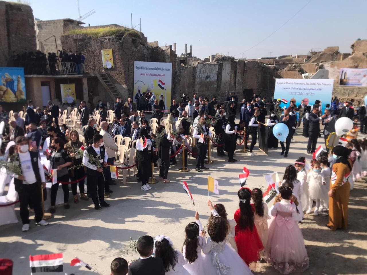 في انتظار وصول البابا