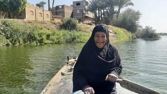بيوم المرأة.. قصة مسنة مصرية عملت بالزراعة لتربية وتزويج أبنائها
