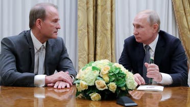 Russia's President Vladimir Putin (R) attends a meeting with leader of Ukraine’s Opposition Platform - For Life party Viktor Medvedchuk in Saint Petersburg, Russia July 18, 2019. (Reuters)