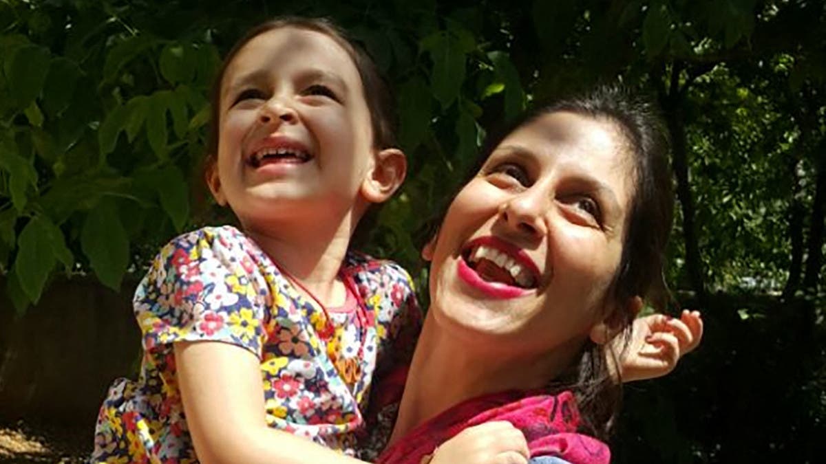 طهران تجدد حبس معتقلة بريطانية.. وجونسون ينتقد