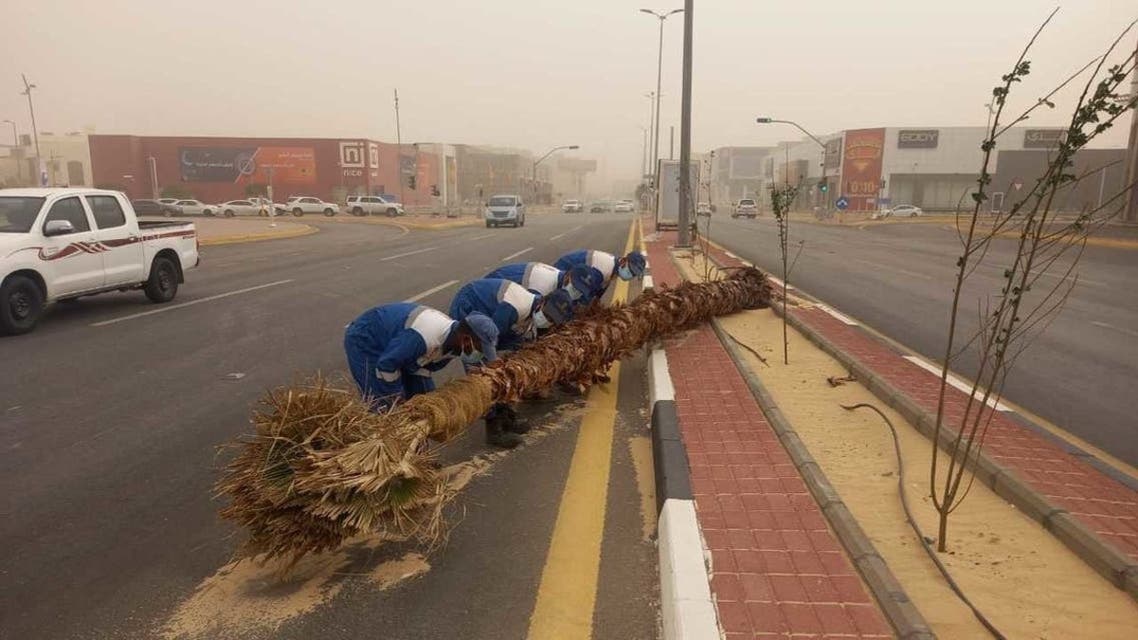 From cleaning operations to remove the effects of the dust wave