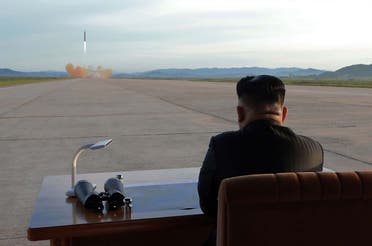  سپتامبر 2017، رهبر کره شمالی پرتاب موشک  را زیر نظر دارد