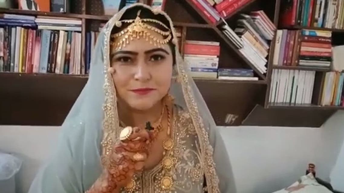 Unique Haq Mehr: The bride demands books from her husband instead of jewelry