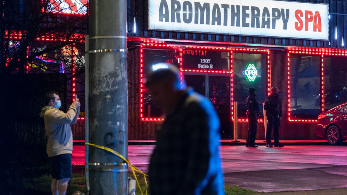 Law enforcement personnel are seen outside a massage parlor where a person was shot and killed on March 16, 2021, in Atlanta, Georgia. (File photo: AFP)