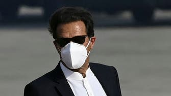 وزیراعظم عمران خان کرونا وائرس کا شکار،قیام گاہ پر تنہائی اختیار کرلی 
