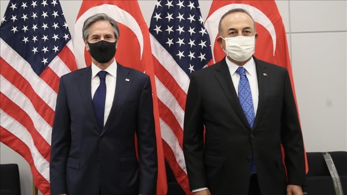 وزير خارجية تركيا تشاووش أوغلو ووزير خارجية أميركا أنتوني بلينكن في بروكسل