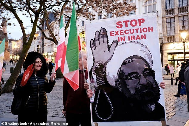 آرشیوی از اعتراض به اعدام