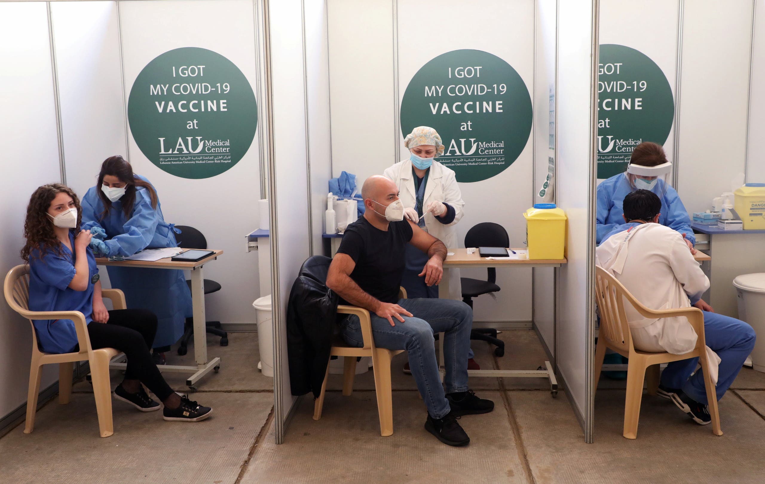 من حملة التطعيم ضد كورونا التي أطلقتها وزارة الصحة اللبنانية