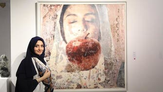 نجدی خواتین کی سوانح حیات کو فن پاروں میں تبدیل کرنے والے سعودی آرٹسٹ سے ملیے
