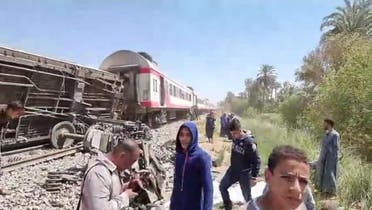 من موقع حادث تصادم قطاري مصر